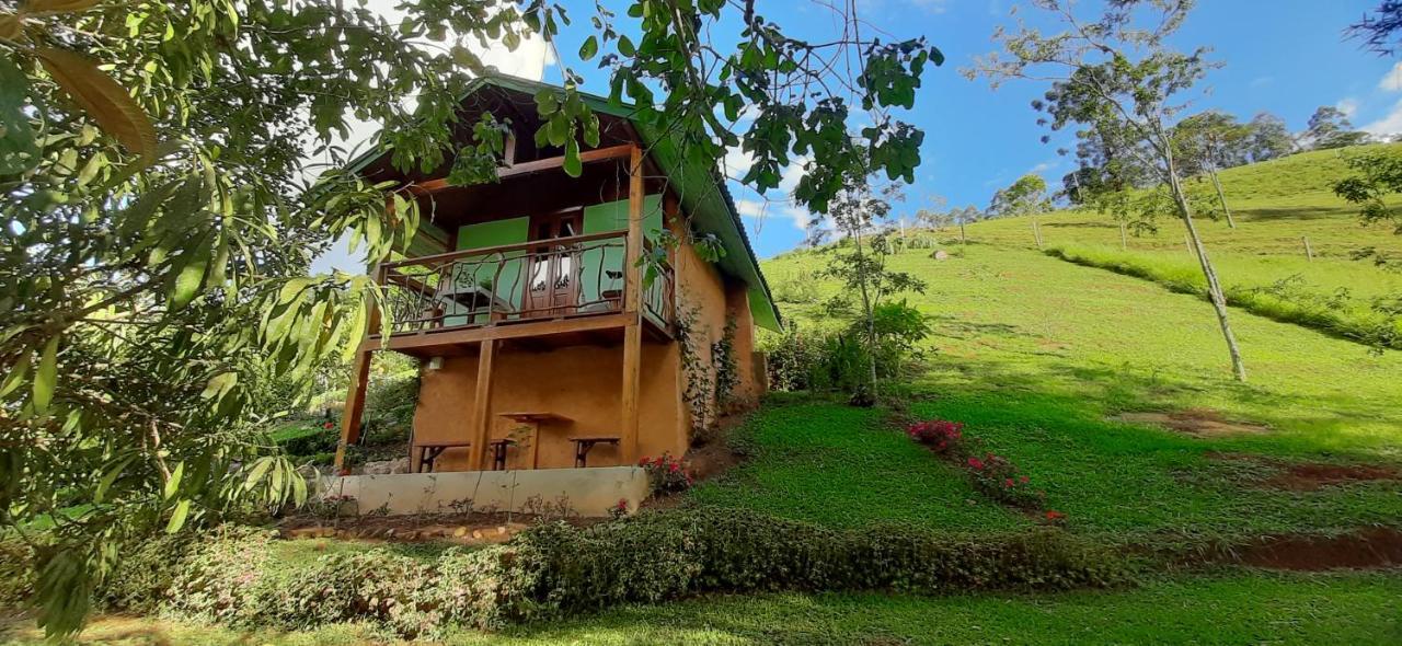Pau a Pique Chalé Bocaina de Minas Exterior foto